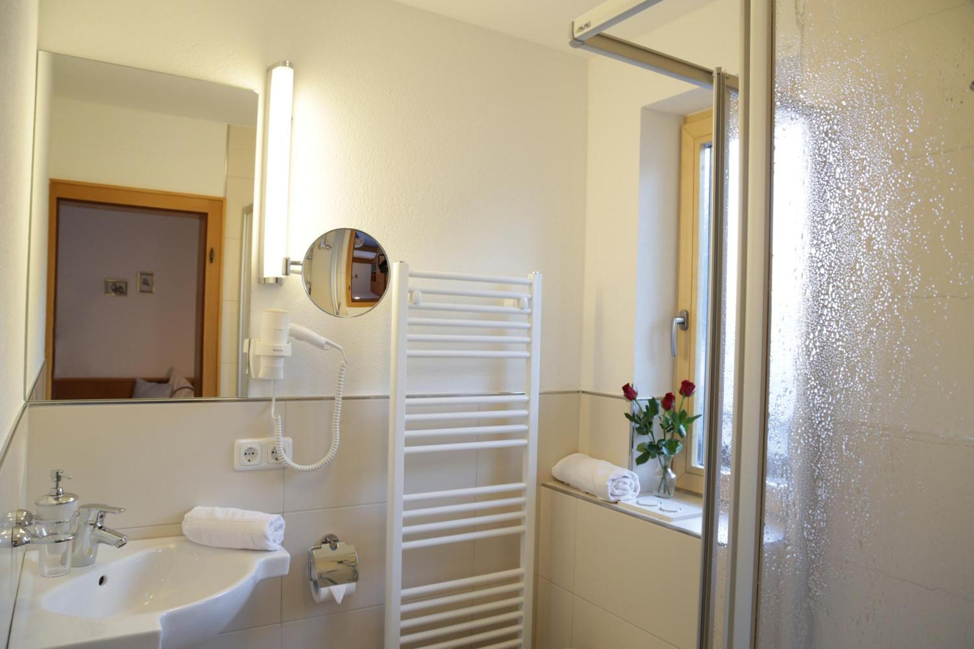 Gaestehaus Luise Waidring Habitación foto